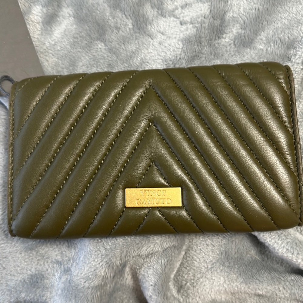 Brand new Vince Camuto Olive Wallet that can be converted to Crossbody bag